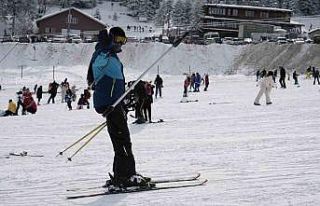 Uludağ’da sezon açıldı, kayak ücretleri belli...