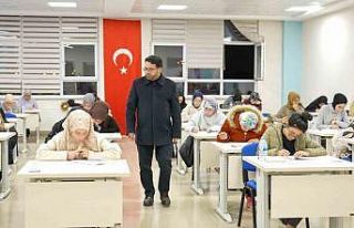 "Umre Ödüllü Gençlik Bilgi Yarışması"...