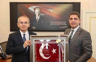 Vali Akçakoca’da yapılan yatırımları yerinde...