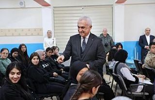 Vali Çakır: “Gençlerimizi önemsiyoruz”