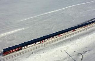 Van Gölü Ekspresi’nin karlı ve güzel yolculuğu