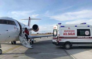 Van’da 3 yenidoğan hasta ambulans uçakla sevk...