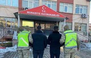 Van’da 5 düzensiz göçmen ile 2 organizatör yakalandı