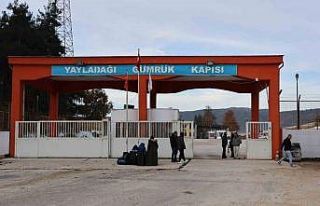 Yayladağı Gümrük Kapısı’ndan geçişler başladı