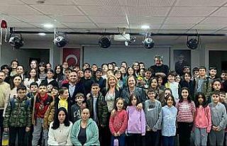 Yazar Yelgin Arkoç Mesci BİLSEM öğrencileriyle...