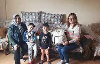 Yenidoğanlara büyükşehirden bebek seti hediyesi