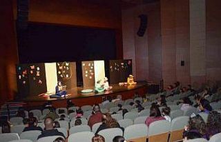 Yenişehir Belediyesi Şehir Tiyatrosu çocuklar için...
