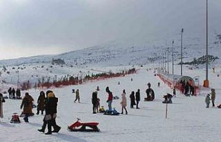 Yıldız Dağı Kayak Merkezinde hafta sonu yoğunluğu
