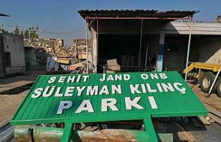 Yumurtalık’ta cadde ve sokaklar temizleniyor, tabelalar...