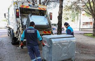 Yunusemre’de çöp konteynerleri yenileniyor