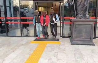 49 yıl 6 ay kesinleşmiş hapis cezasıyla aranırken...