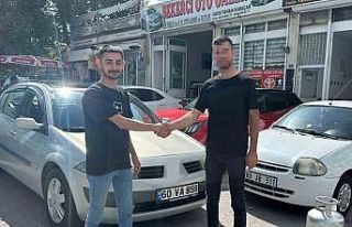 4 ay önce aldığı otomobil eceli oldu