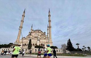 Adana 15. Uluslararası Kurtuluş Yarı Maratonu ve...