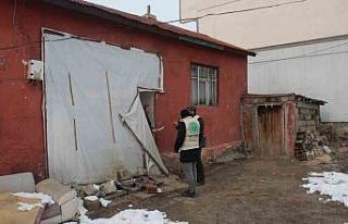 Ağrı’da ihtiyaç sahiplerine yardım eli uzatılıyor