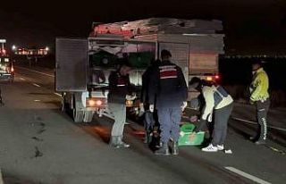 Aksaray’da otomobilin çarptığı adam hayatını...