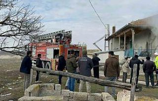 Aksaray’da sobadan çıkan yangında 1 kişi dumandan...