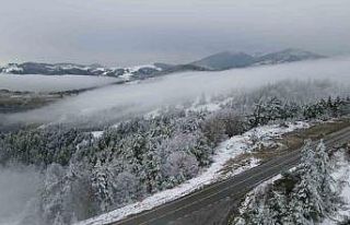 Alaçam Kızlan Yaylası’nda kar ve sis güzelliği