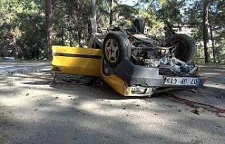 Alanya’da direksiyon hakimiyetini kaybeden otomobil...