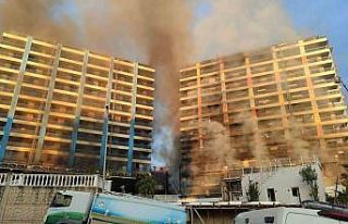 Alanya’da otel inşaatındaki yangın kontrol altına...