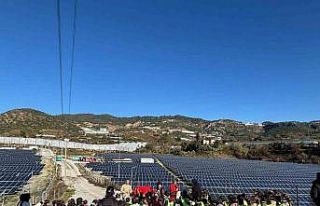 Alanyalı çocuklara güneş enerjisi santrali tanıtıldı