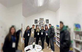 Anadolu Üniversitesi öğrencileri şehit polis anısına...