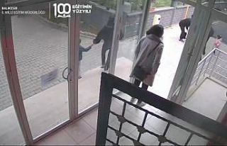 Anaokulu müdürü, boğazına şeker kaçan çocuğu...