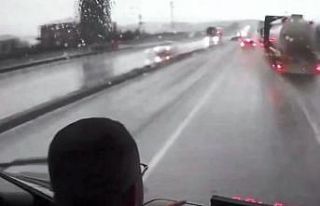 Ani şerit değiştirerek trafiği tehlikeye sokan...