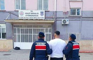 Aranan şahıs jandarmanın takibiyle yakalandı