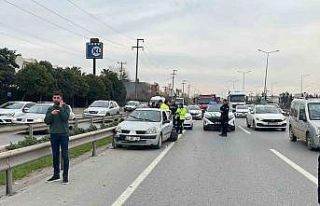 Arıza yaptığını düşünerek durdurduğu araç...