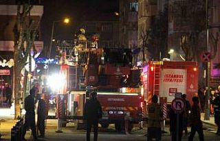 Avcılar’da korkutan çatı katı yangını