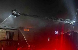 Avcılar’da korkutan yangın: İki katlı binada...