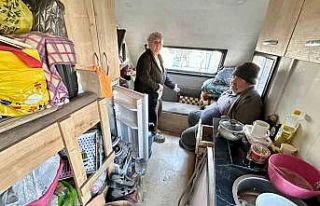 Babasının evi sattığını 5 ay sonra öğrendi