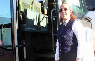 Babasının hayalini gerçekleştirip yolların kadın...