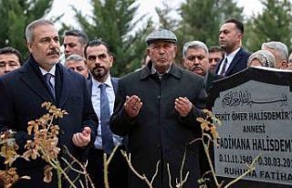 Bakan Fidan, şehit Astsubay Ömer Halisdemir’in...