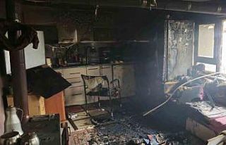 Balıkesir’de ev yanan ev küle döndü