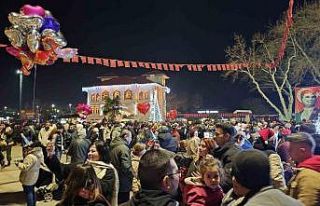 Bandırma 2025 yılına coşkuyla merhaba dedi