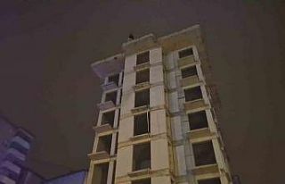 Bartın Emniyet Müdürlüğü binası önünde hareketli...