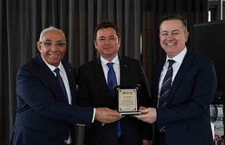 Başkan Aydın, iş insanları ile bir araya geldi