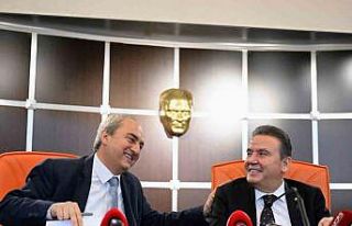 Başkan Böcek: “Büyükşehir Kepez el ele, gönül...