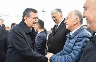 Başkan Büyükeğen, sanayicilerin taleplerini 25...