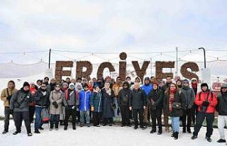 Başkan Büyükkılıç, turistlerle dolup taşan...