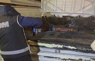 Batman’da kaçakçılık için kamyonun kasasında...