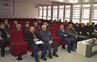 Bayburt’ta canlı hayvan nakli yapan nakil aracı...