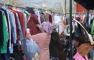 Belediyenin gezici mağazası kırsal mahallede