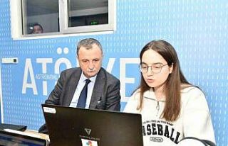 Bilim Yunusemre yarıyıl tatilinde öğrencileri...