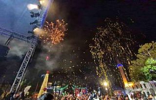 Bodrum yeni yıla coşkuyla girdi