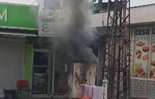 Bomba gibi patlayan trafo alevlere teslim oldu