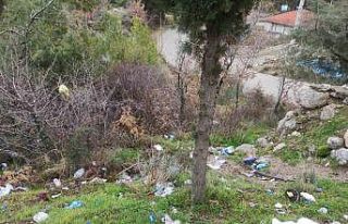 Buldan’da tatlı suyu ile ünlü Hasansuyu çöplüğe...