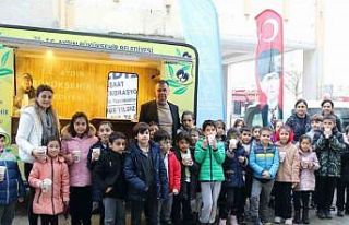 Büyükşehir’in çorbaları miniklerin içini ısıttı