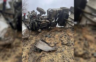 Çankırı’da devrilen tırın sürücüsü yaralandı